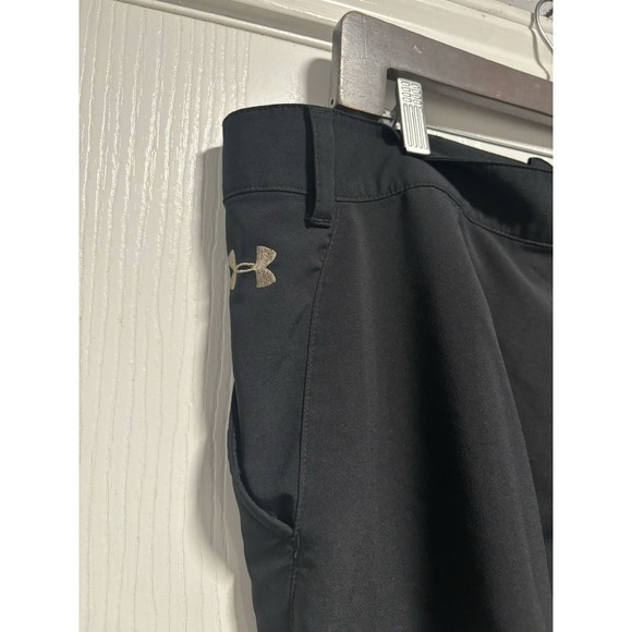 Under Armour Heatgear Shorts Adult 40 Black Golf Loose Fit Mens - Picture 4 of 5